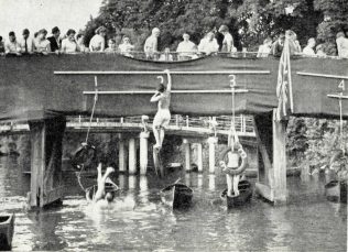 The Leander Race underway at the 1955 Regatta