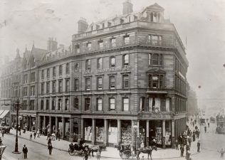 The famous Coles Corner and the exterior of Cole Brothers