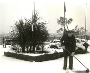 Snow on the roof garden of John Lewis, 1989