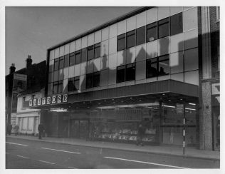 Waitrose Slough after opening, 1963 | John Lewis Partnership Archives - Ref. 2855/v/v