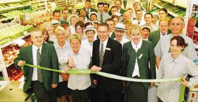 Towcester (682): Opening