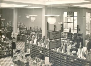 Nottingham - Jessops interior 1937 | John Lewis Partnership Archive collection