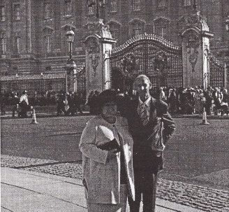 Partner visits the Palace