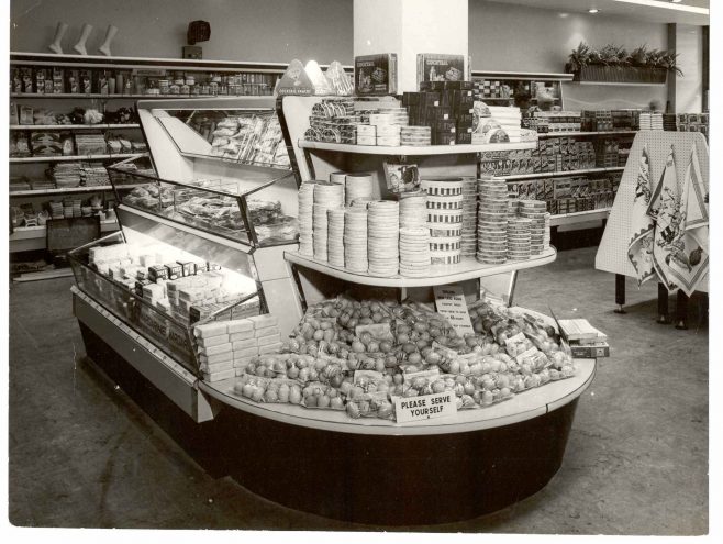 Streatham central display unit 1955 | John Lewis Partnership archive collection