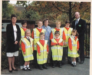 Walking buses help the environment